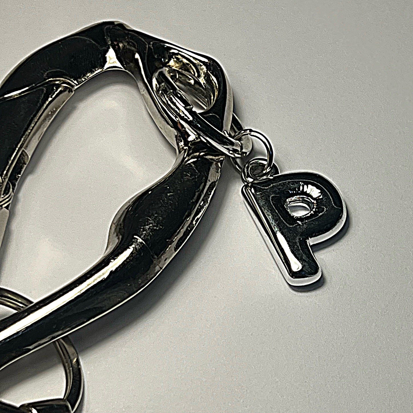FRUTIASTRA CARABINER KEYCHAIN